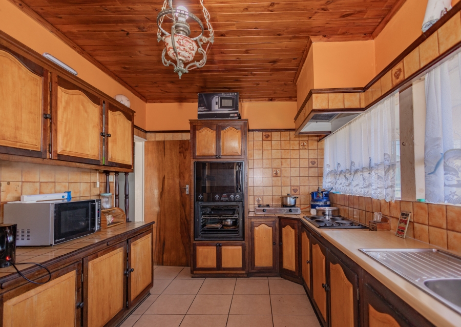 4 Bedroom Property for Sale in Avondale Western Cape